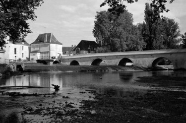 Fotografie getiteld "Cubjac le pont" door Frédéric Duchesnay, Origineel Kunstwerk, Film fotografie