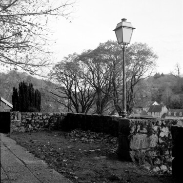 Fotografia intitulada "Lampadaire" por Frédéric Duchesnay, Obras de arte originais, Fotografia de filme