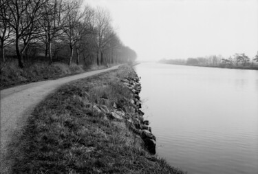 Photography titled "un canal" by Frédéric Duchesnay, Original Artwork, Analog photography