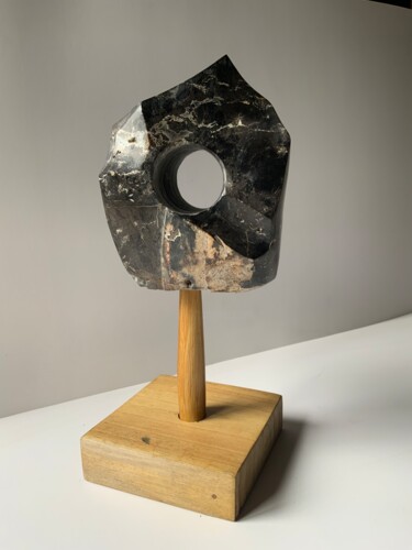 Escultura intitulada "black hole super ma…" por Freddy Cerna, Obras de arte originais, Pedra