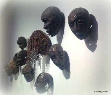 Escultura titulada "Masques" por Freddy Tsimba, Obra de arte original