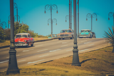 Фотография под названием "Havana old car Boul…" - Frederic Bos, Подлинное произведение искусства, Цифровая фотография
