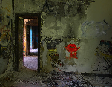Photography titled "URBEX 003" by Frédéric Didillon, Original Artwork, Non Manipulated Photography