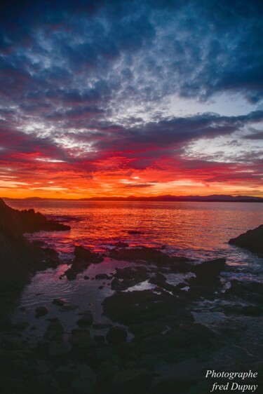 Photographie intitulée "Couché de soleil ,," par Frederic Dupuy, Œuvre d'art originale, Photographie numérique