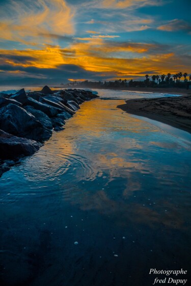 Photographie intitulée "plage d'alba,,,,,," par Frederic Dupuy, Œuvre d'art originale, Photographie numérique