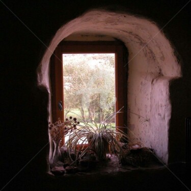 Photographie intitulée "Fenêtre" par Frédérique Ziolko, Œuvre d'art originale