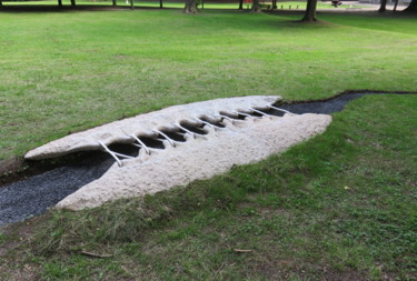 Escultura intitulada "heal" por Gilbert Frizon, Obras de arte originais, Pedra