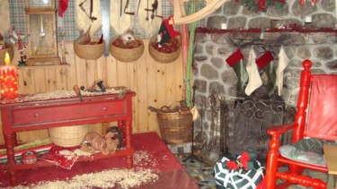 Photography titled "atelier du Pere Noel" by Françoise Vermote/Gautier, Original Artwork