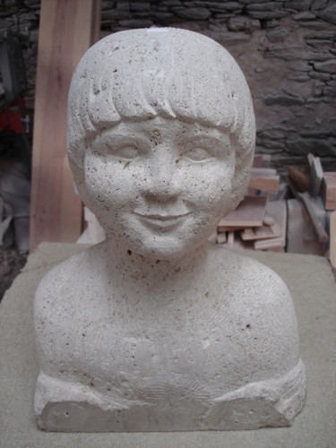 Sculpture intitulée "Buste d'Enfant" par Gabriel Molet, Œuvre d'art originale, Pierre