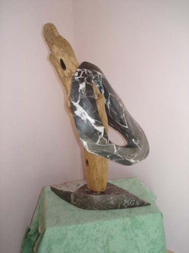 Sculpture intitulée "BOOMERANG" par Gabriel Molet, Œuvre d'art originale, Pierre