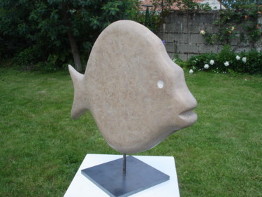Sculpture intitulée "poisson de lune" par Gabriel Molet, Œuvre d'art originale, Pierre