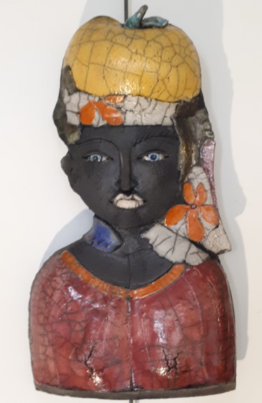 Scultura intitolato "Travel Companion -…" da Gaby Pühmeyer, Opera d'arte originale, Ceramica