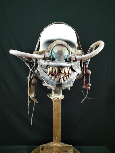 Sculpture intitulée "Jaws antivirus Mask…" par Igor Gadreaud (Gad the Brand), Œuvre d'art originale, Plastique