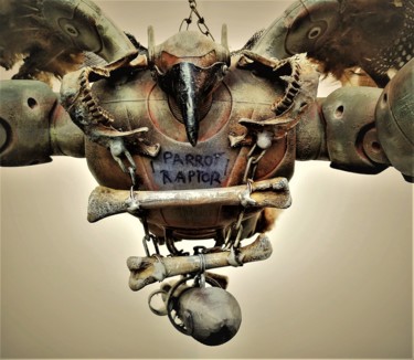 Skulptur mit dem Titel "Parrot Raptor" von Igor Gadreaud (Gad the Brand), Original-Kunstwerk, Kunststoff