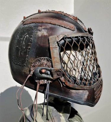 Rzeźba zatytułowany „Gad Max helmet” autorstwa Igor Gadreaud (Gad the Brand), Oryginalna praca, Plastik