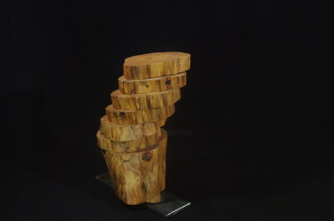 Skulptur mit dem Titel "Tranches de vie" von Gaël Maryn, Original-Kunstwerk, Holz