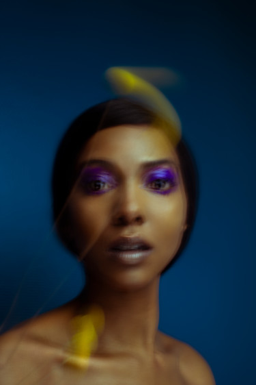 Photographie intitulée "Purple" par Gaelle Dechery, Œuvre d'art originale, Photographie non manipulée