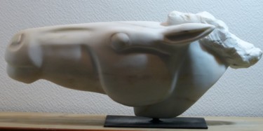 Carrara Marble Animal - Horse Sculpture intitulée "Carrara Marble Anim…" par garino-jeanmichel, Œuvre d'art originale, Pierre