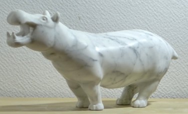 Carrara Marble Wild Animal - Hipopotamus Sculpture intitulée "Carrara Marble Wild…" par garino-jeanmichel, Œuvre d'art originale, Pierre