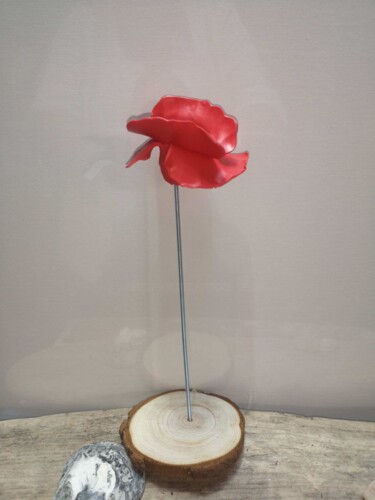 Sculpture titled "Coquelicot rouge au…" by Gas, Original Artwork, Stainless Steel