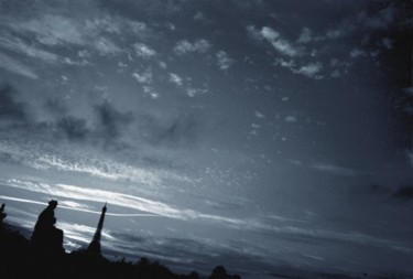 Photographie intitulée "Twilight over Paris…" par Guy Jean Genevier Creative Photography, Œuvre d'art originale