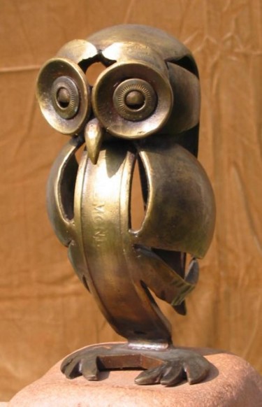 Sculpture titled "Chevêche" by Pierre Lucien Gauger, Original Artwork, Metals