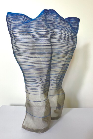 Escultura titulada "Blue Lines" por Gavin Tu, Obra de arte original, Bordado