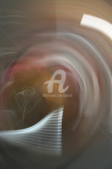 Fotografie mit dem Titel "Weiße Lichtspirale" von Gejomi, Original-Kunstwerk, Nicht bearbeitete Fotografie