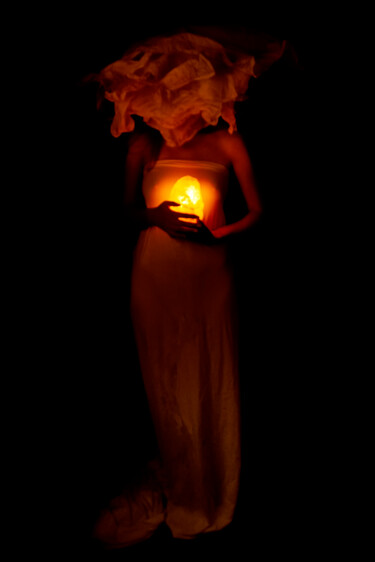 Photographie intitulée "The light of my soul" par Gelu Stanculescu, Œuvre d'art originale, Photographie numérique
