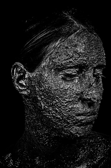 Photographie intitulée "The stone face" par Gelu Stanculescu, Œuvre d'art originale, Photographie numérique
