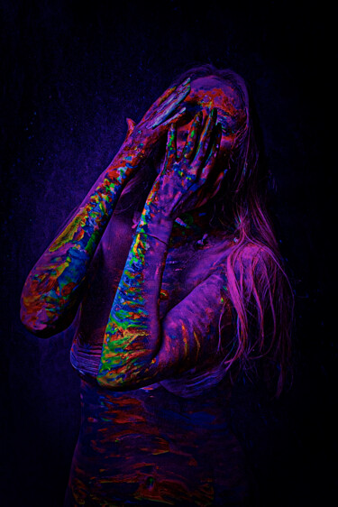 Photographie intitulée "Purple mourning" par Gelu Stanculescu, Œuvre d'art originale, Photographie numérique