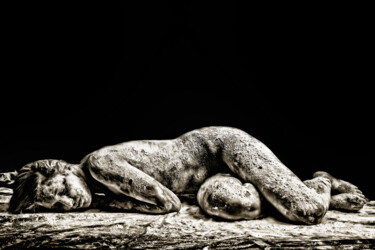 Fotografie getiteld "Sleep in black and…" door Gelu Stanculescu, Origineel Kunstwerk, Digitale fotografie