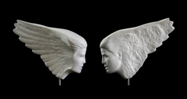 Scultura intitolato "Wingface Carrara ma…" da George Dapsevicius, Opera d'arte originale, Pietra