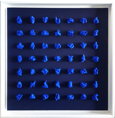 Escultura titulada "Paréidolie en bleu" por George K, Obra de arte original, Terracota Montado en Bastidor de camilla de mad…