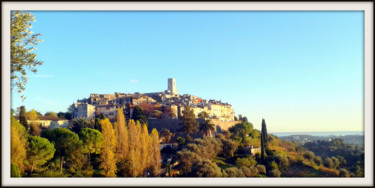 Photographie intitulée "Saint-Paul-de-Vence" par Gérald Guillotte, Œuvre d'art originale