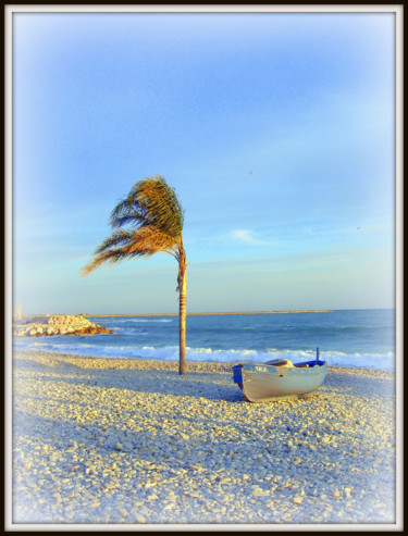 Photographie intitulée "Sur la plage de Sai…" par Gérald Guillotte, Œuvre d'art originale