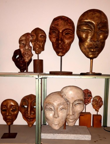 Sculpture intitulée "Masques" par Gérard Courcelle, Œuvre d'art originale, Céramique