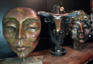 Скульптура под названием "Masque,Taureau,Orlo…" - Gérard Courcelle, Подлинное произведение искусства, Бронза