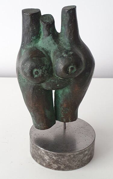 Escultura titulada "Buste de femme" por Gérard Cyne, Obra de arte original, Bronce