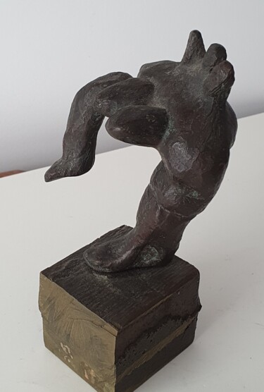 Sculpture titled "Fouteuse" by Gérard Cyne, Original Artwork, Bronze
