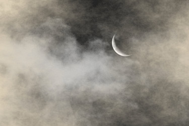Photography titled "lever de lune dans…" by Gerard Jeanjean, Original Artwork
