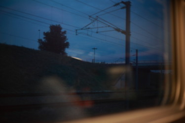 Фотография под названием "train de nuit" - Gerard Jeanjean, Подлинное произведение искусства