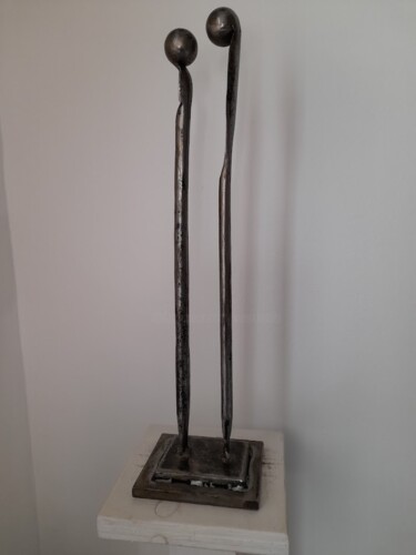Escultura titulada "CONSEILD'UNE MERE" por Gerard Lami, Obra de arte original, Metales