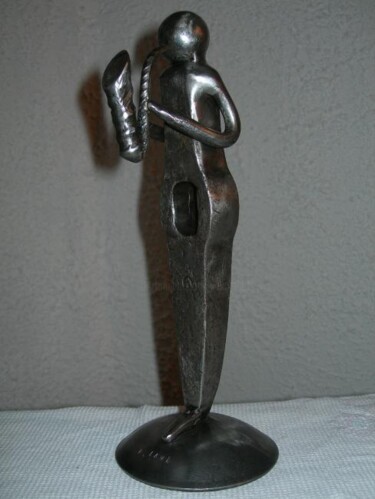 Sculpture intitulée "SAXOPHONE  CHARLIE…" par Gerard Lami, Œuvre d'art originale, Métaux