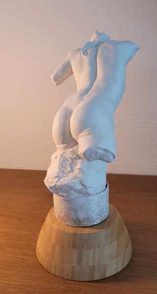 Sculpture titled "VICTOIRE ( Bronze s…" by Gérard Rombi, Original Artwork, Bronze