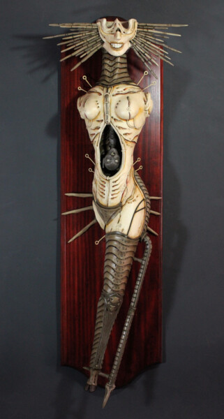 「"Witch" Tribute to…」というタイトルの彫刻 Gonzalo Gerfloyによって, オリジナルのアートワーク, 樹脂 ウッドパネルにマウント