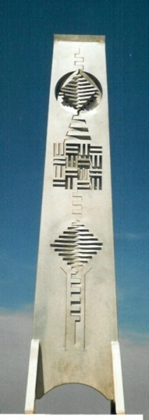 Sculpture titled "Obélisque" by Ghezzi, Original Artwork, Metals