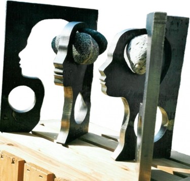 Sculpture titled "A5 couple féminine" by Ghezzi, Original Artwork, Metals