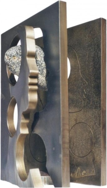 Sculpture intitulée "Métal-acier et pier…" par Ghezzi, Œuvre d'art originale, Métaux
