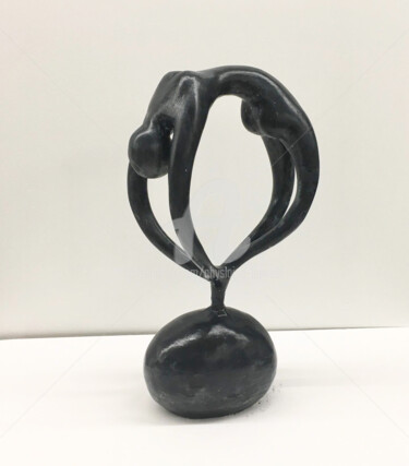Sculpture titled "Ronde" by Ghyslaine Leonelli, Original Artwork, Resin